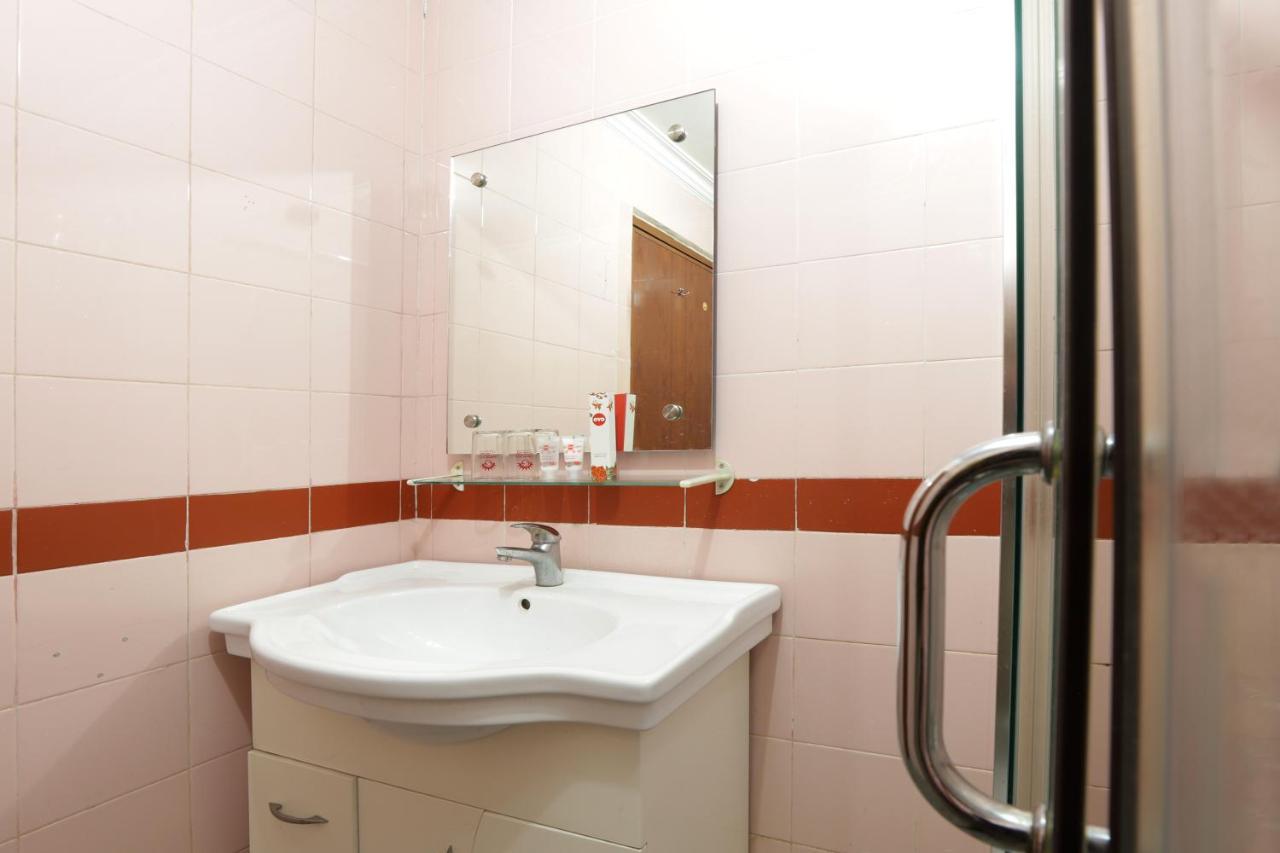 Oyo 108 Hotel Surya Dżakarta Zewnętrze zdjęcie