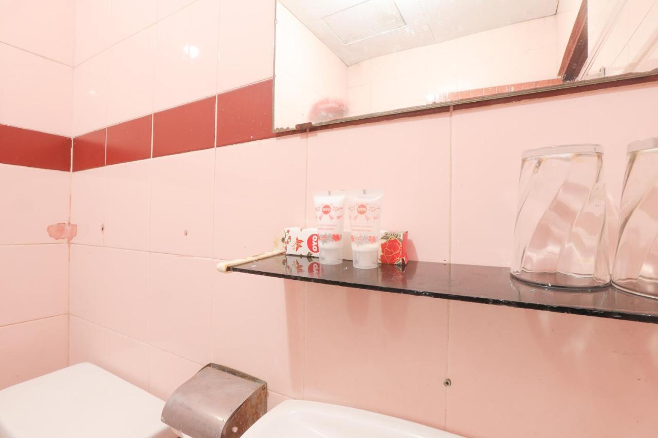 Oyo 108 Hotel Surya Dżakarta Zewnętrze zdjęcie