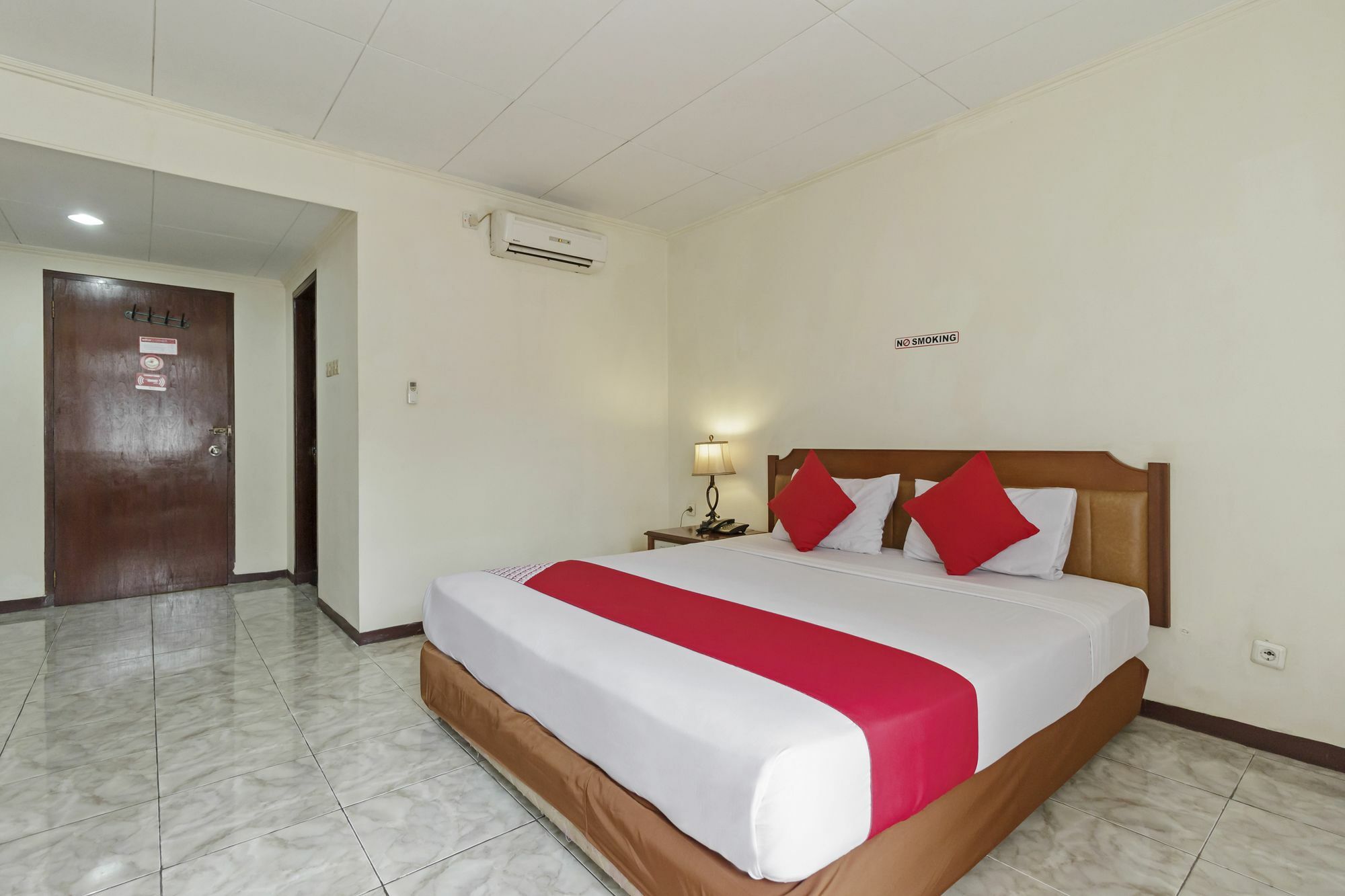 Oyo 108 Hotel Surya Dżakarta Zewnętrze zdjęcie