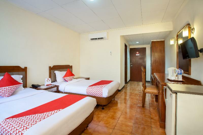 Oyo 108 Hotel Surya Dżakarta Zewnętrze zdjęcie
